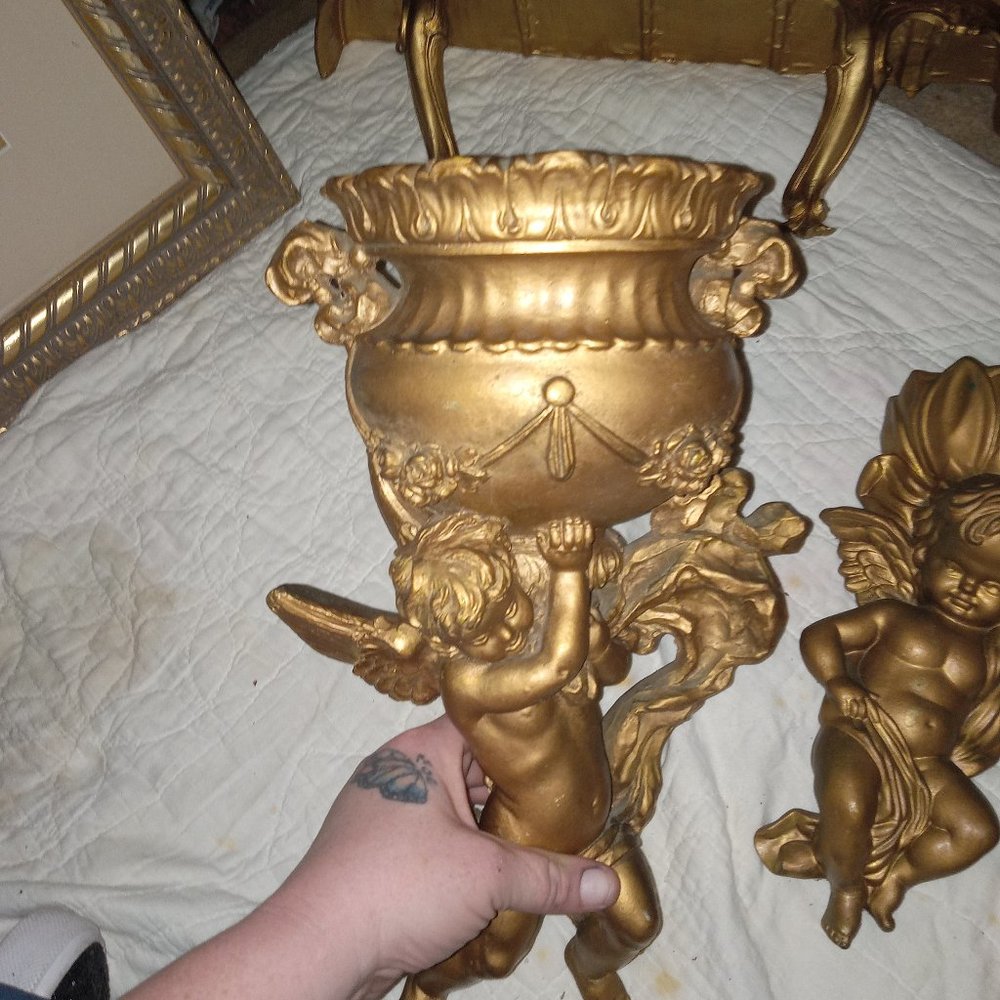 Soroco vintage cherub wall hanging. From the 50. Beautiful and in perfect condit